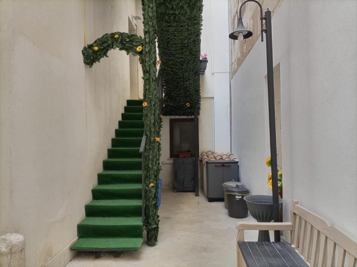 Da Salvo E Mary Hotel Trapani Bagian luar foto