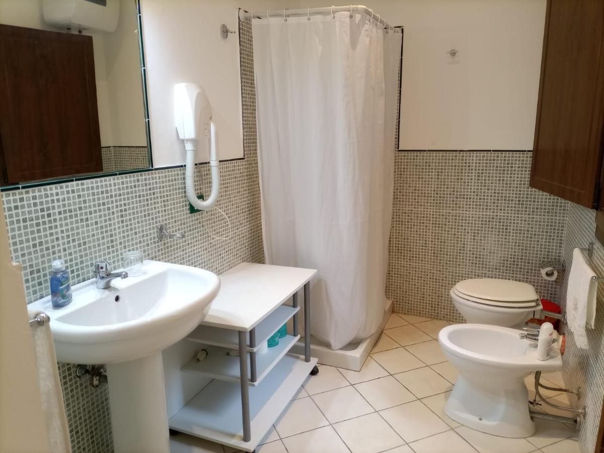Da Salvo E Mary Hotel Trapani Bagian luar foto
