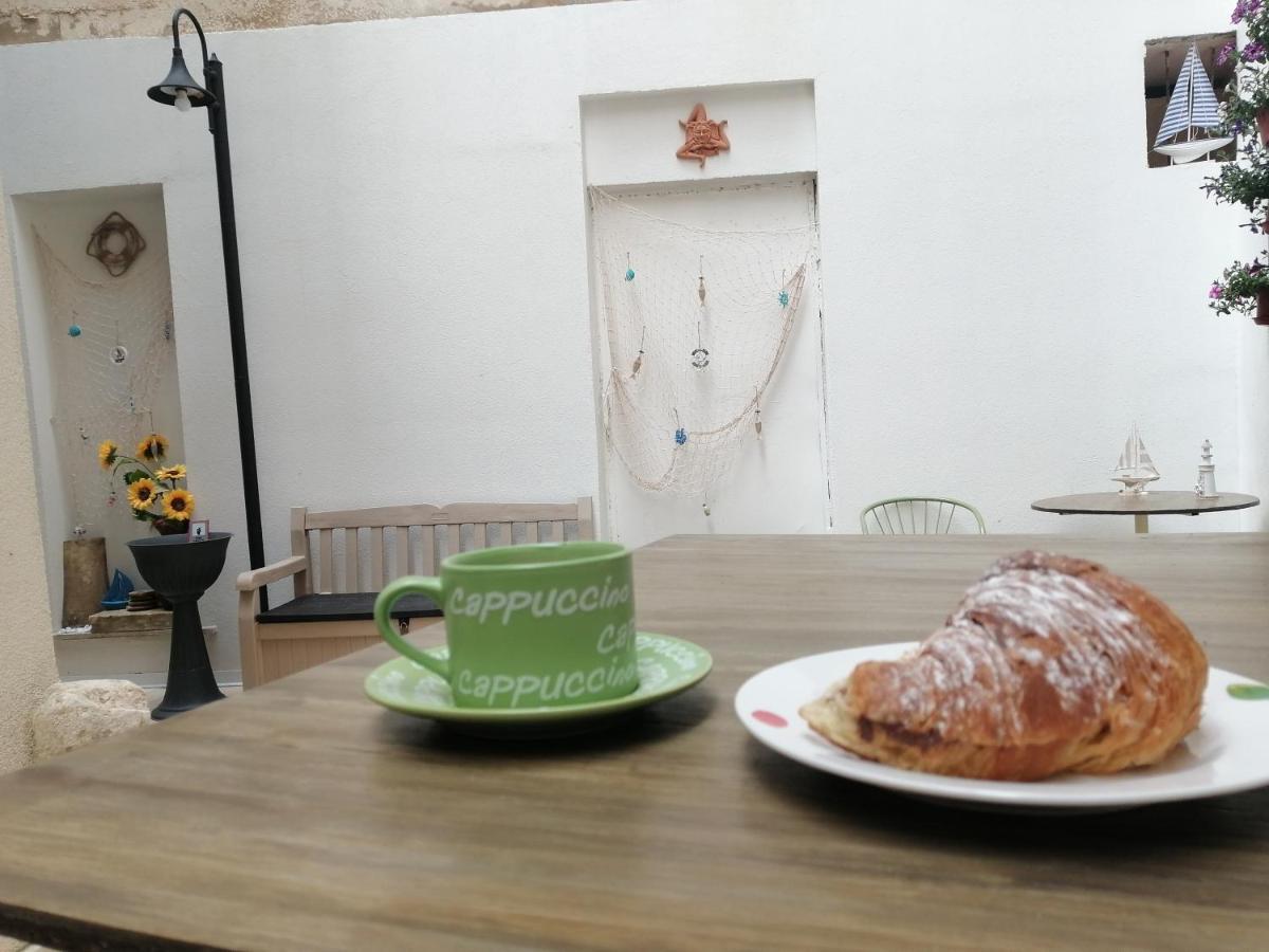 Da Salvo E Mary Hotel Trapani Bagian luar foto